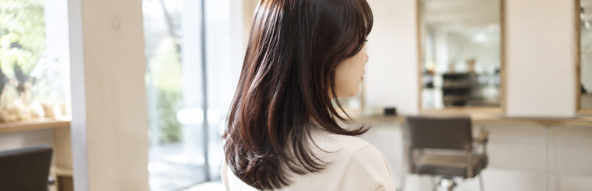 ダークブラウンの色落ちの仕組み|赤みを含んだツヤのある暗めブラウンの髪